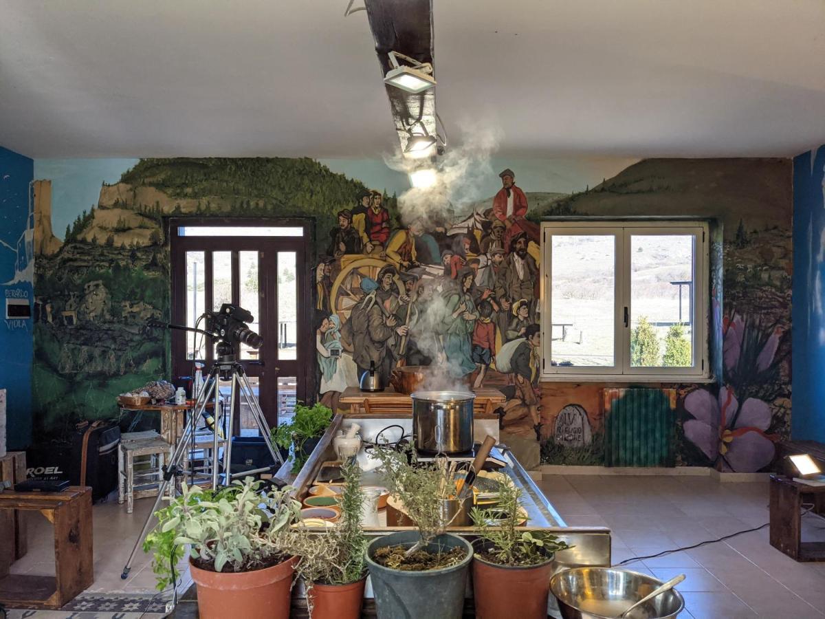 Hostel Rifugio Silone Pescina Zewnętrze zdjęcie